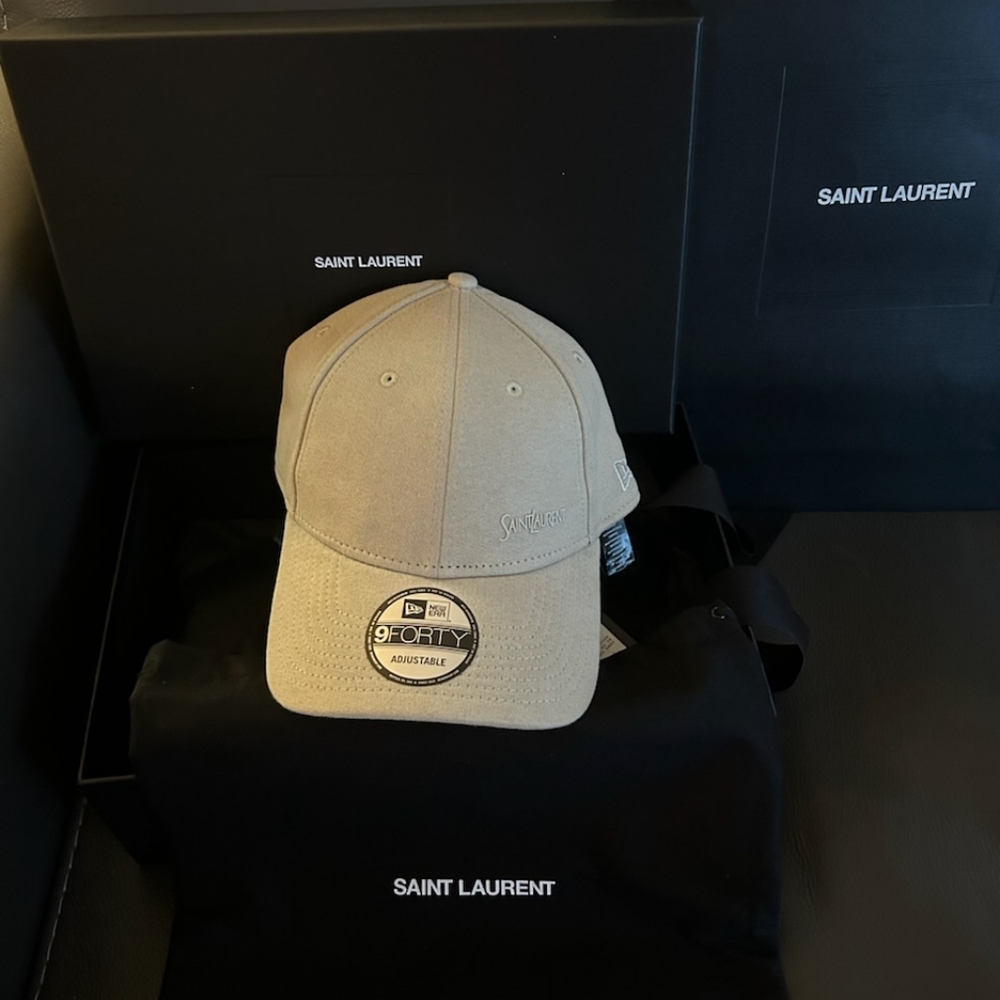 NWT. Saint Laurent Cap